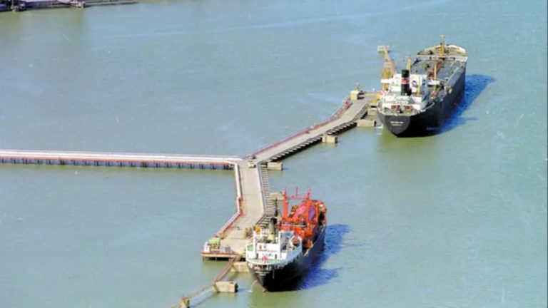 Un nuevo puerto exportara el petróleo de Vaca Muerta