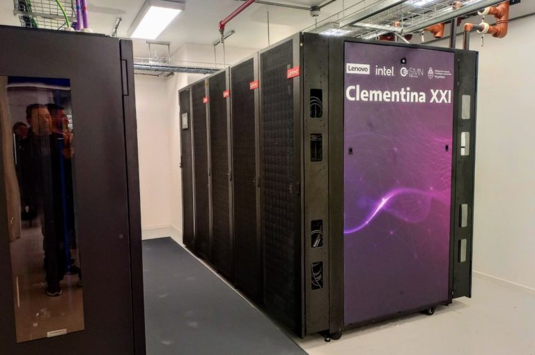 Comenzó a funcionar «Clementina XXI», la nueva supercomputadora argentina