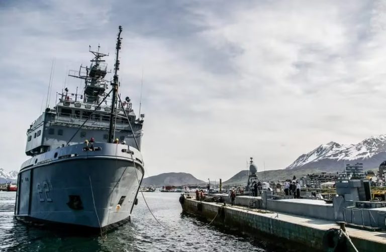 La Armada Argentina y la de Chile preparan un Patrullaje Antártico Combinado