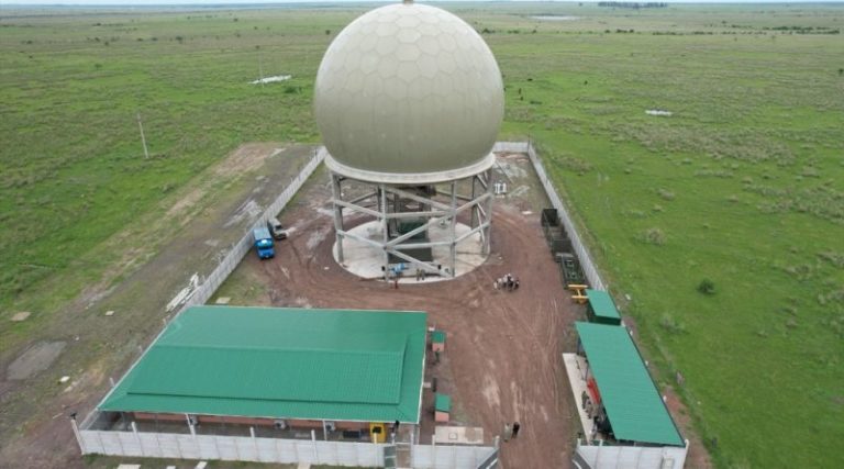 Se inauguró un radar de INVAP en Mercedes, Corrientes para vigilancia de espacio aereo