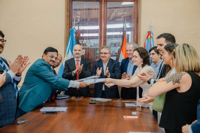 Empresas india y argentina firman un acuerdo para la producción de litio