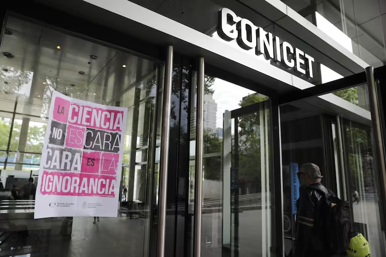 Dura carta de 68 premios Nobel a Milei: preocupación por la ciencia argentina