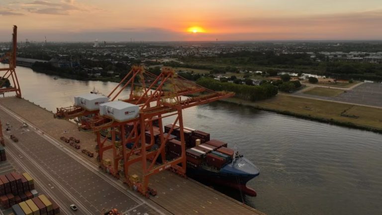 Dragan el puerto de La Plata hasta 10 metros para recibir buques grandes