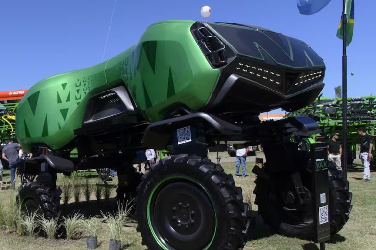 Metalfor y Marinelli presentan un vehículo autónomo para el agro argentino