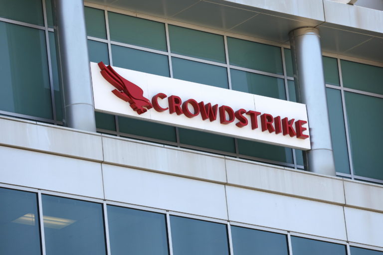CrowdStrike, la empresa de ciberseguridad y el fallo global de las computadoras