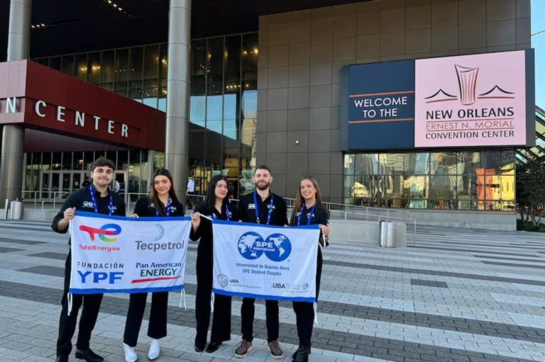 Un equipo de la UBA quedó entre los ocho mejores en el Mundial de Ingeniería en Petróleo