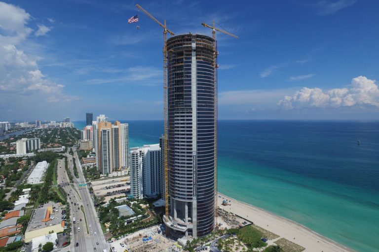 35 edificios en torre en la franja costera de Miami se están hundiendo