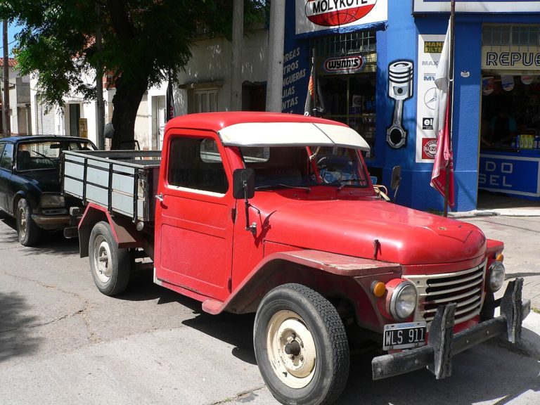 El «Rastrojero»: la accidentada historia de un ícono de la industria argentina – Video