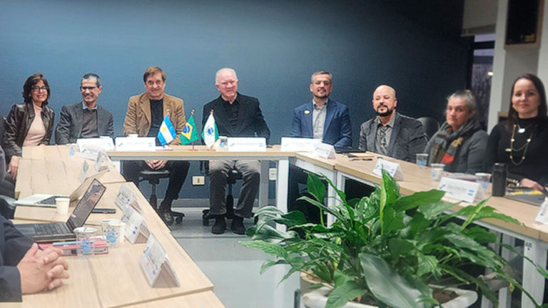 El CONICET y la Fundación Araucária de Brasil acuerdan cooperación científica y tecnológica