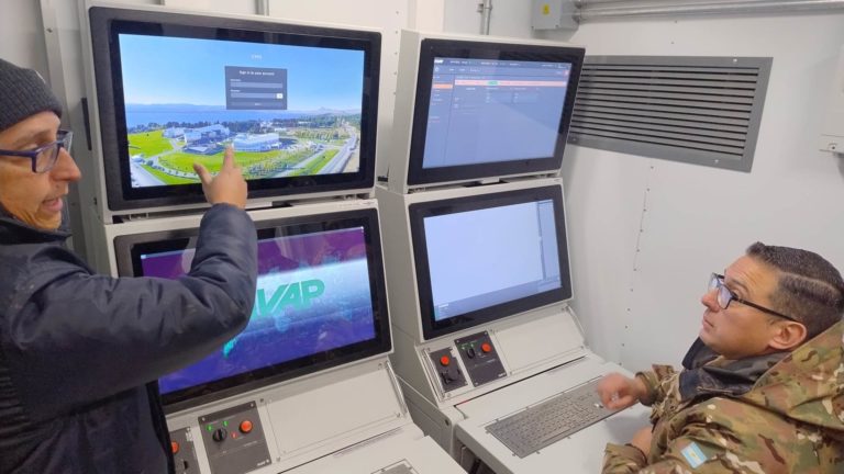 Capacitación del Ejército Argentino en el uso del radar RPA-200M de INVAP