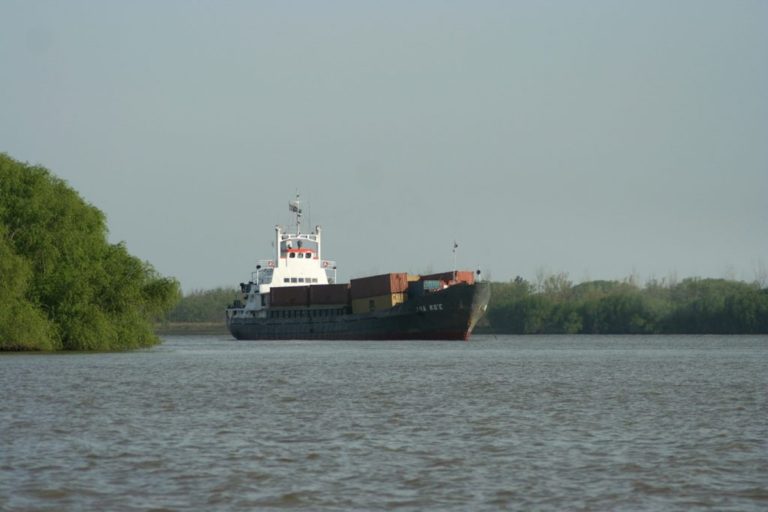 Tettamanti: “Con la licitación de la Hidrovía, Argentina pierde soberanía logística y fluvial”