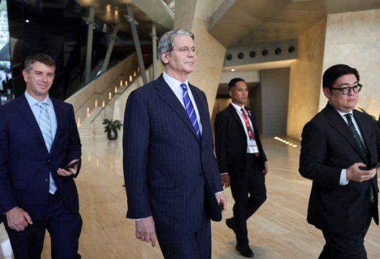 EE.UU. y China llegan a un «acuerdo preliminar» para postergar restricciones y aranceles