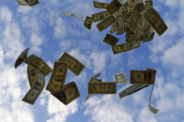 El dólar estadounidense y las políticas de Trump. Una mirada crítica