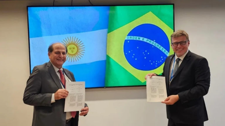 INVAP negocia con Brasil la construcción de un reactor multipropósito