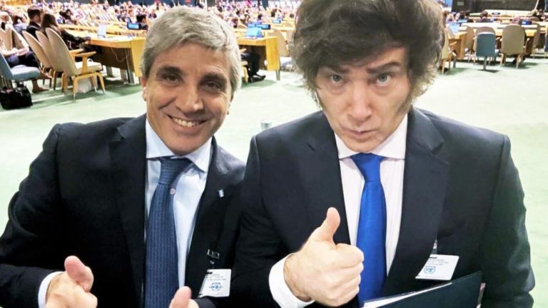 El FMI aprueba el 1º año del acuerdo, pero exige más reservas y un dólar más alto en 2026