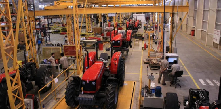 Tractores de China y equipos usados de EE.UU. Un combo letal para la maquinaria agrícola