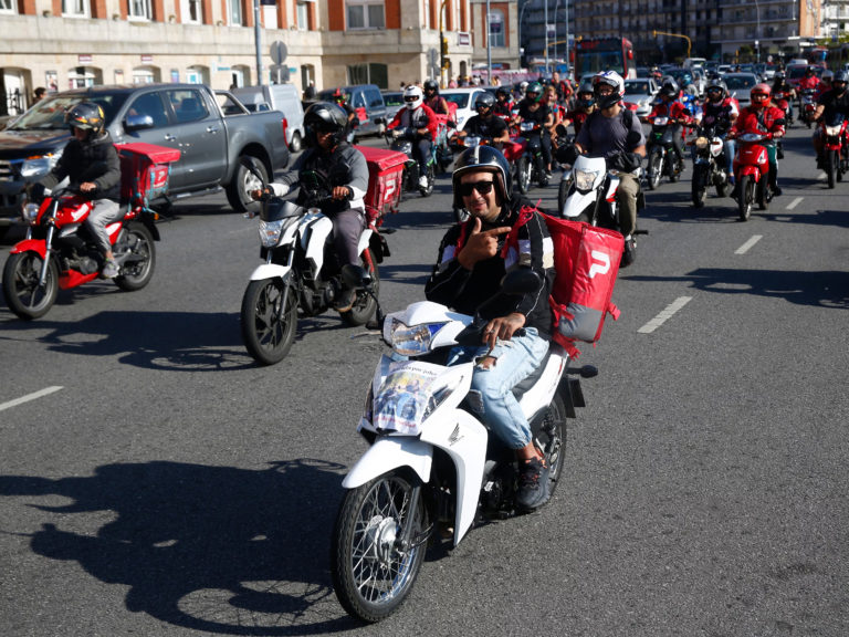 Una reforma laboral «de facto»: cómo es el empleo hoy en Argentina