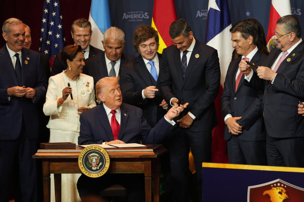 cumbre Escudo de las Américas