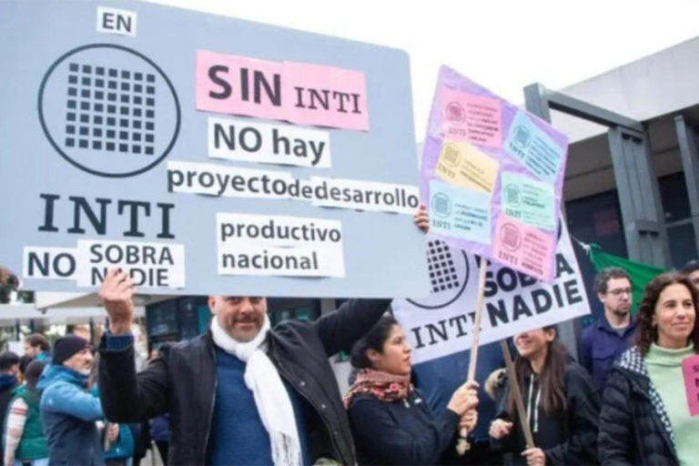 En el INTI denuncian que el Estado ofrece empleo precarizado de forma clandestina