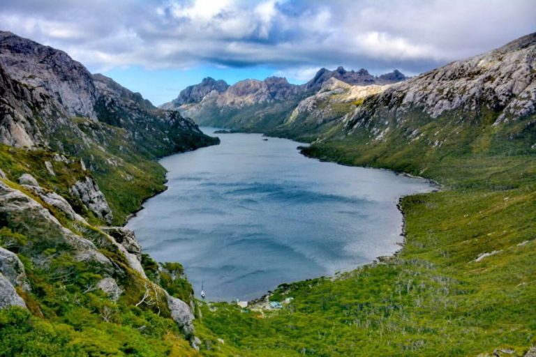Marinos, artistas y científicos para redescubrir nuestra Isla de los Estados