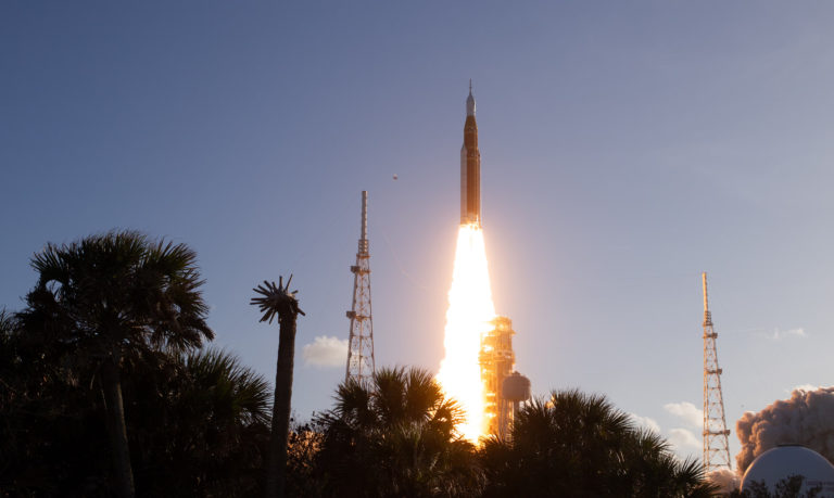 La carrera espacial de las Grandes Potencias. ¿Hay un lugar para Amèrica Latina?