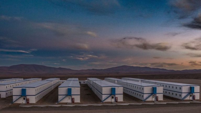 China construirá una ciudad-campamento para 5.000 mineros en San Juan