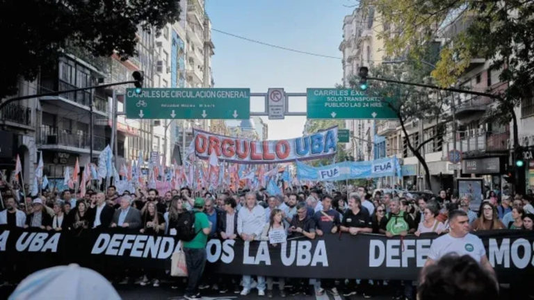 El gobierno y las universidades firmaron un acuerdo por financiamiento y salarios