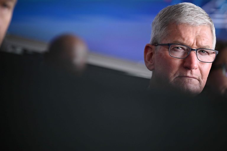 Apple demandó a OpenAI por el robo de secretos industriales