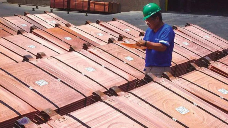 Cobre: el mercado global entra en déficit en 2026 y el precio vuelve a subir