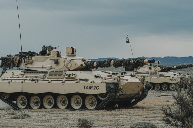 Está en marcha una privatización encubierta de Fabricaciones Militares