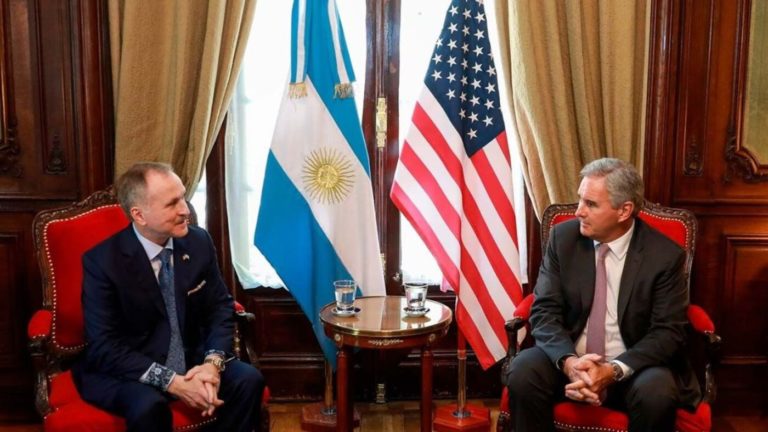 Lamelas ratifica el veto de EE.UU. a Huawei en Vaca Muerta