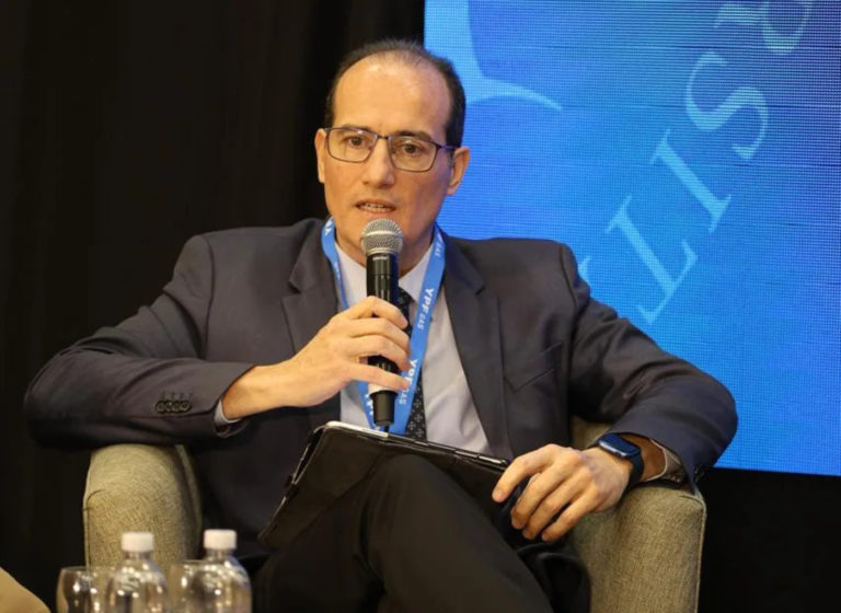 Anuncian que Asia Pacífico y la India ya son mercados posibles para el GNL argentino
