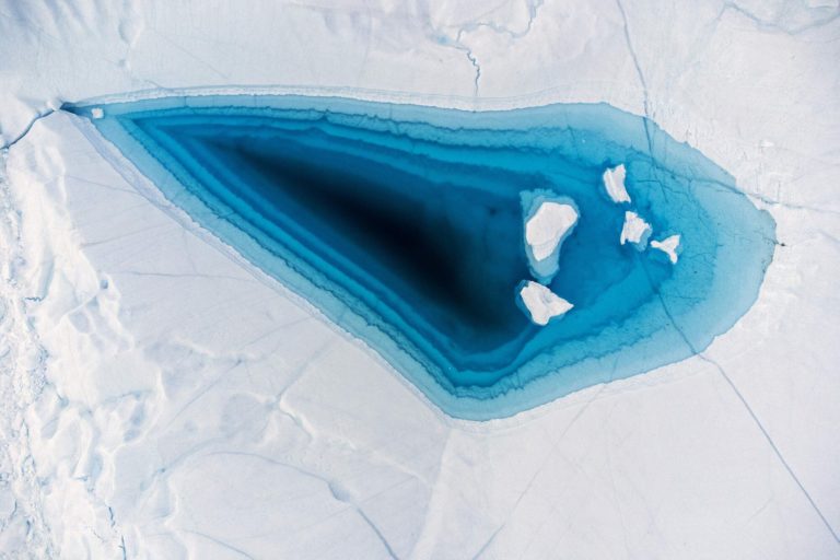 Los glaciares polares pierden billones de toneladas de hielo